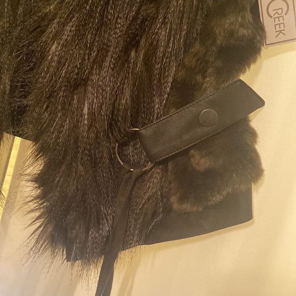 Amazing furry vest - Picture 5 of 7